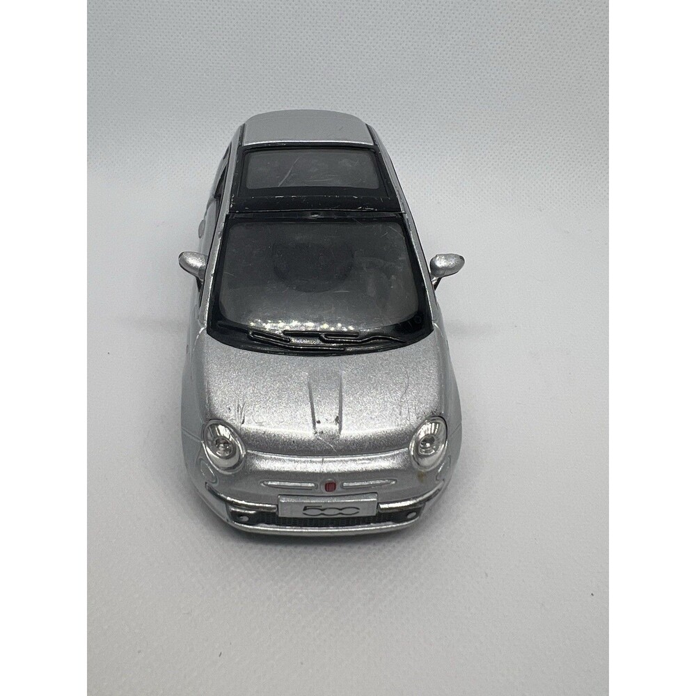 Kinsmart Silver Fiat 500 Die Cast Model Car KT5845 1/28 Scale